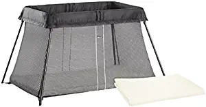 BABYBJORN Travel Crib Light - Black + Fitted Sheet Bundle Pack